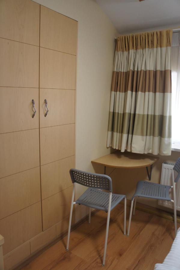 Bialy Slon Delux Hostel Gdynia Kültér fotó