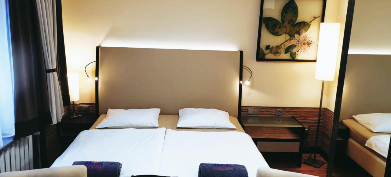 Bialy Slon Delux Hostel Gdynia Kültér fotó